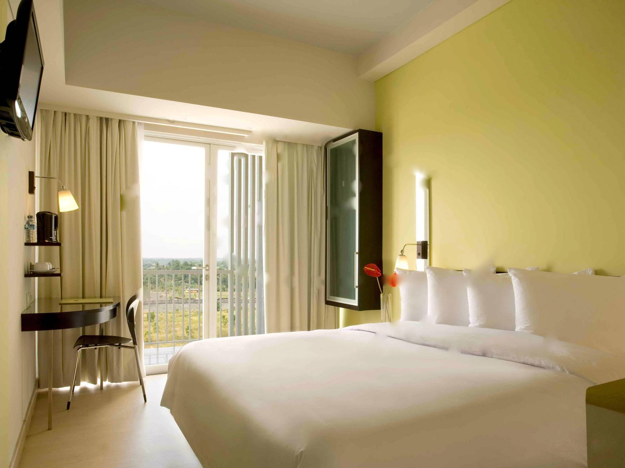 Hotel Santika Bsd City-Serpong Eksteriør billede